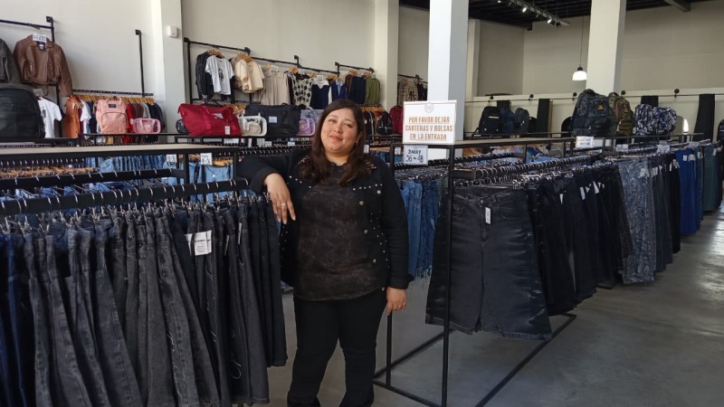 De vender por vivos de Facebook a cumplir el sue�o de su local